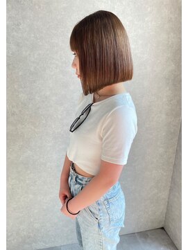 ジェミニ(gemini) 前下がりぱっつん