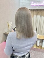 ロンド レア 天神大名店(Lond Le’a) 天神大名ダブルカラーケアブリーチハイトーンホワイトグレー