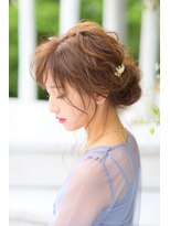 シャルメ 池袋(CHARMER) フワッとした印象に！浴衣にも♪ウェーブカジュアルシニヨン