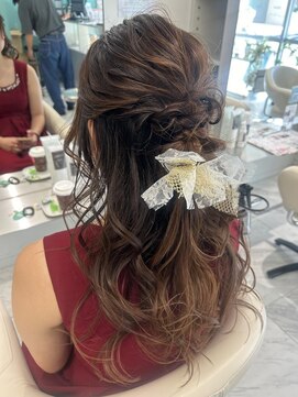 リーホリエ(Lee Horie) 【高木】華やかハーフアップ◎