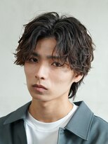 センターパートウルフ毛流れニュアンスパーマフェザーパーマ