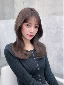 フィヴェント(Fivent) 黒髪韓国小顔レイヤーイメチェン暗めオリーブグレークラゲヘアー