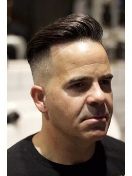 キングスマン トウキョウ(KINGSMAN TOKYO) スリックバックシチサン