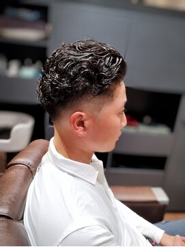 トレバー(Trever) オールバックパーマ