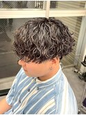 スペインカールスパイキーショートブルーブラックフェザーパーマ