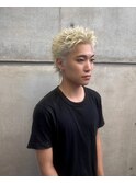 スパイキーショート刈り上げフェードツーブロック七三パーマ