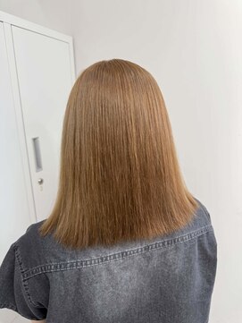 ワンズクロエ 原宿店(ONE's Chloe) くびれヘアアプリコットオレンジハイライトカラーくすみベージュ