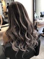 ベルグローアルファ(BELLE GROW ALPHA)&nbsp;レイヤーカット/ミルクティーグレージュ/ダブルカラー/エクステ