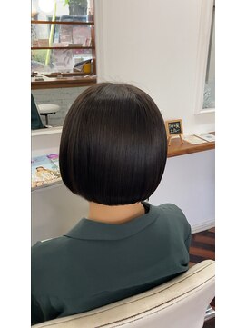 ヘアーアンドメイクアップモパ bob