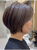 表参道白髪ぼかし顔周りレイヤーくびれショートボブアッシュ40代