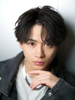 ルーシー 渋谷(LUCEY) センターパートフェザーパーマツイストスパイラルパーマメンズ