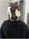 18335ダークアッシュモカブラウンワンホンレイヤーヘアアレンジ