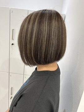 グラムヘアー(GLAM HAIR) ハイライト×ボブ