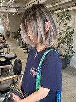 アポロ 横浜駅店(apollo)&nbsp;393. ホワイトグレージュ/バレイヤージュ/ボブ/ブリーチ