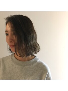 カウチ(Kauti) kauti グレージュボブ!