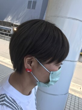 ジップ 緑店(zip) 丸みショート×40代上品シルエット