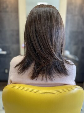 レッドカーペット(Red Carpet) 【Cut】セミロングスタイル