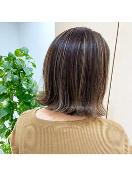 アオカマクラ(a-o Kamakura) 外ハネボブ×脱白髪染め♪【横浜】