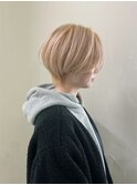 ショートボブ