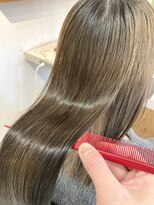 ヒストリア(HISTORIA)&nbsp;ツヤ髪ストレートヘア