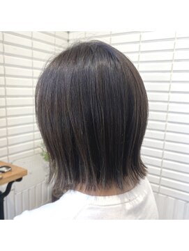 デュークシルア(du c Sila) ぱつんとボブ(あご下2cm)【細岡】