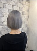 切りっぱなしボブ×ホワイトグレージュ　　【清水　祥】
