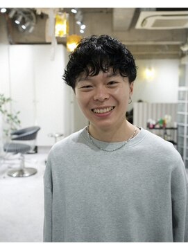 トイロ(TOIRO) メンズパーマ