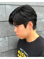 ヒュイル バイ ニアウ(Hwyl by Niau)&nbsp;メンズマッシュセンターパートスパイラルパーマニュアンスパーマ