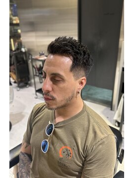 フランクスバーバーザスタンド(Frank’s barber the stand) メンズスタイルT