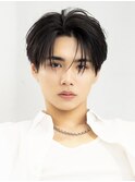 フェザーパーマセンターパートワックスなし刈り上げショート