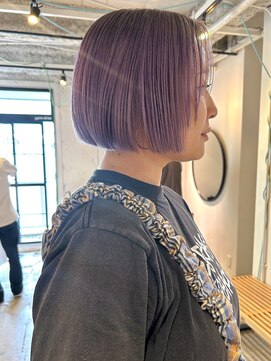 ルーム(Loom.) ハイトーンカラー　ペールパープル　ぱっつんボブ