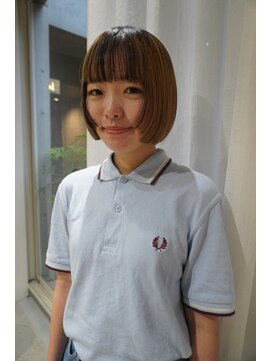 カシ 中目黒(CASI) ぴたっとコンパクトボブととデザインカラー