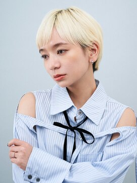 ガリカ 蔵前(Gallica) ケアブリーチ透明感ハイトーンカラー/ホワイトブリーチ/ショート