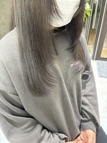 フェリア 松山(Feria)&nbsp;【Feria松山】シルバーグレー×レイヤー‐相原愛梨‐