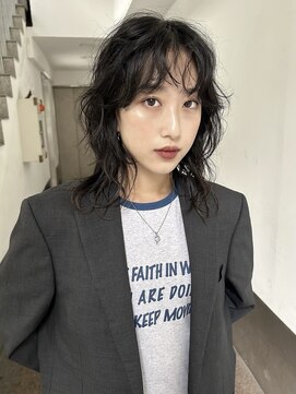 ニュアンスパーマ/パーマ/ミディアムウルフ/レイヤー/顔周り