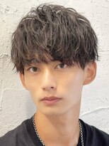 フィフス 原宿(fifth)&nbsp;原宿緩めツイストスパイラルパーマメンズカットラウンドマッシュ