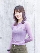 スタイリスト　荻野未来