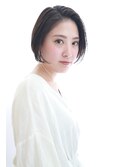 小顔前下がりボブ