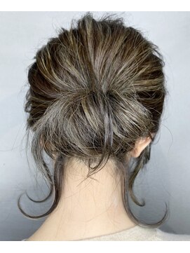 エッジ 下北沢(edge.) edge.下北沢/グレージュハイライトと簡単アレンジ