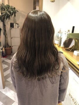 ロンドアベニール 北千住(Lond avenir) グリーンアッシュカラー　　担当namie