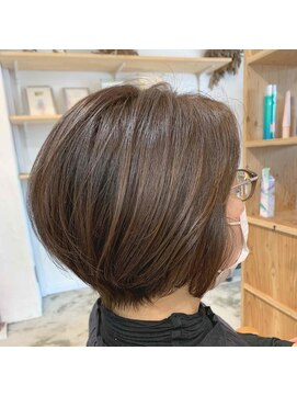 エモーション emotion hair 大人ショートボブ