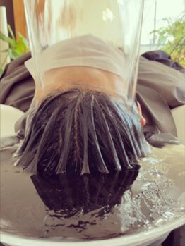 プラスモア(+moi)の写真/"頭浸浴"かけ流しヘッドスパが大好評＊頭皮にお悩みがある方はもちろん、日々忙しくて疲れているあなたに。