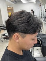 ラヴィズムバイフィフス(LUVISM by fifth) ニュアンスパーマセンターパート毛流れパーマ新潟メンズパーマ