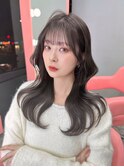 韓国ヘア/前髪あり/顔まわりカット/くびれヘア/暗め透け感カラー