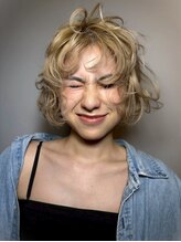 ハイトーンカラー * ハイトーンで叶える艶カラー◎透明感と柔らかさのあるブロンド等のブリーチ系も人気