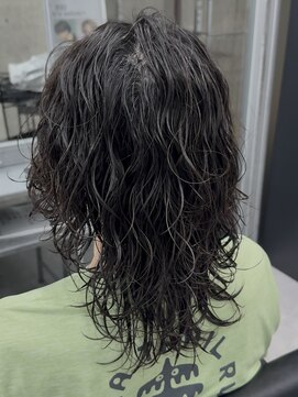 レイ(REI) ロン毛パーマ