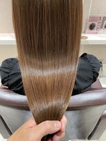 クララ ヒロシマセカンドフロア(CLALA Hiroshima 2nd floor)&nbsp;スタイリスト田邉髪質改善トリートメント