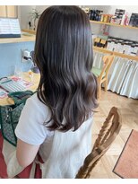 メルク ユニ(merc.uni)&nbsp;赤みなしグレージュイメチェン
