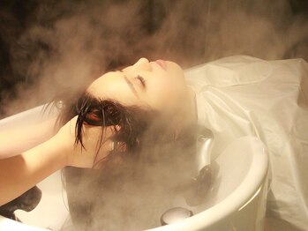 ケーツー 谷町(K-two)の写真/極上の頭皮デトックスレゾインナーケアで、10年後もキレイな頭皮と美髪を育む*[レイヤーカット/ボブ]