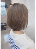 小顔に見えるナチュラルボブ+透明感カラー